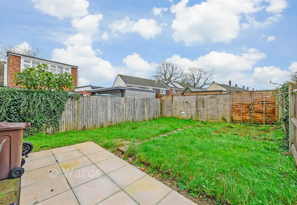 Rear Garden - Barrington Close, Walderslade, Chatham, Kent - Wards of Kent
