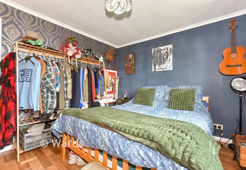 Bedroom 1 - Redoubt Way, Dymchurch, Romney Marsh, Kent - Wards of Kent