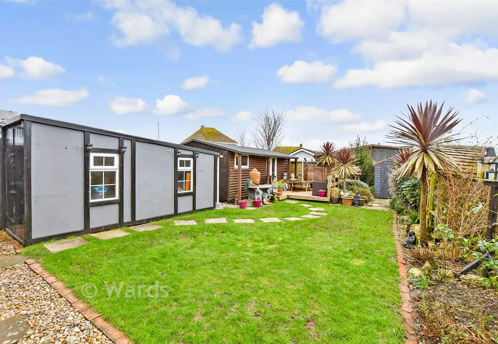 Rear Garden - Redoubt Way, Dymchurch, Romney Marsh, Kent - Wards of Kent