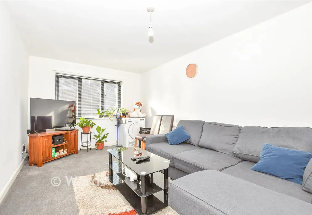 Lounge/Diner - Lesley Place, Buckland Hill, Maidstone, Kent - Wards of Kent