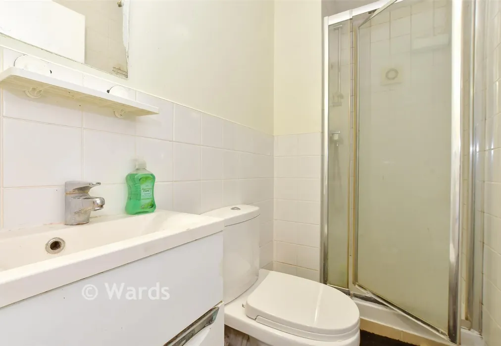 Shower Room - Sturry Road, Canterbury, Kent - Wards of Kent