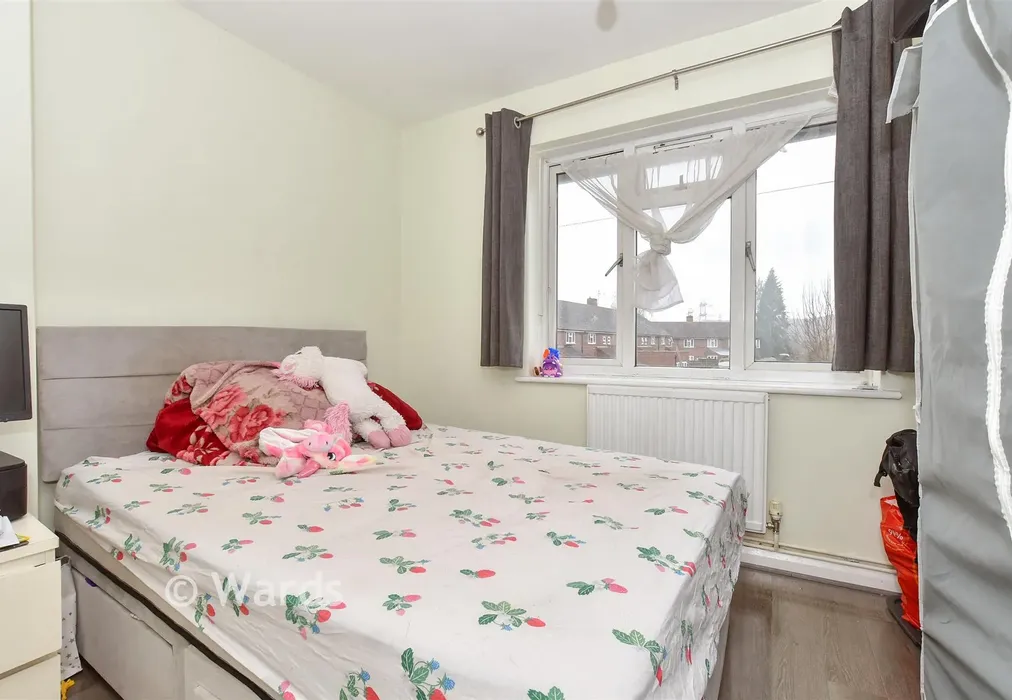 Bedroom 1 - Sturry Road, Canterbury, Kent - Wards of Kent