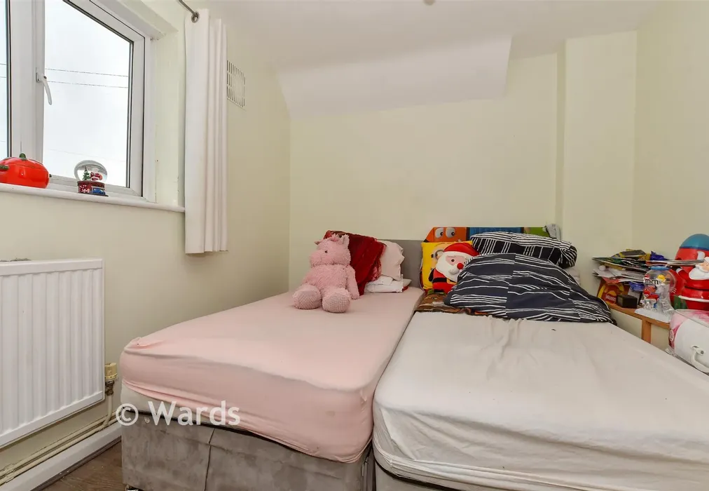 Bedroom 2 - Sturry Road, Canterbury, Kent - Wards of Kent
