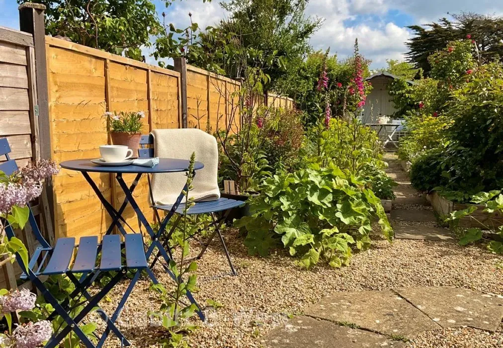 Garden Lifestyle - Kirdford Road, Arundel, West Sussex - Wards of Kent