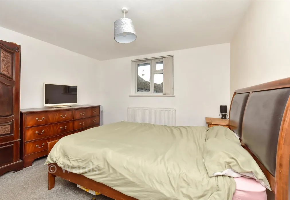 Bedroom 2 - The Street, Iwade, Sittingbourne, Kent - Wards of Kent