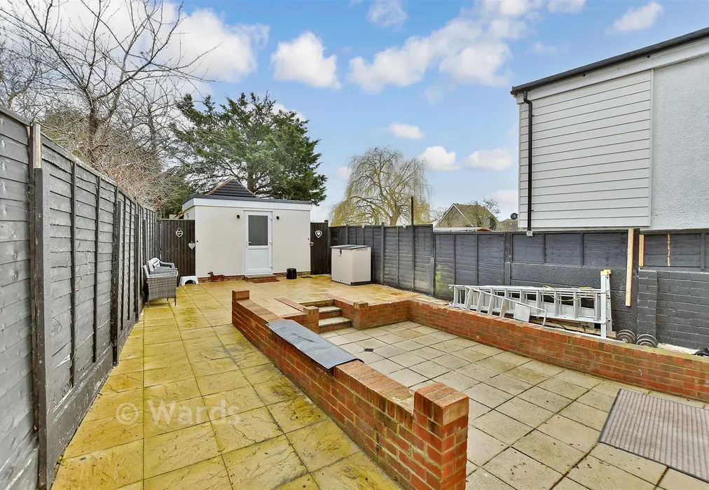 Rear Garden - The Street, Iwade, Sittingbourne, Kent - Wards of Kent