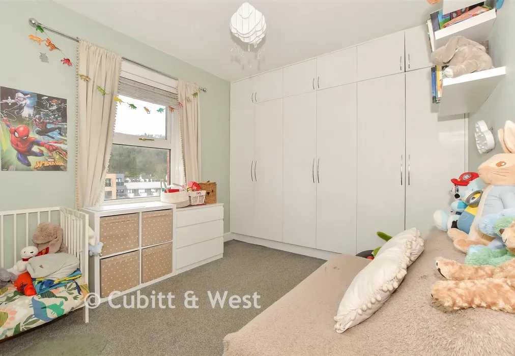 Bedroom 2 - Farningham Road, Caterham, Surrey - Wards of Kent