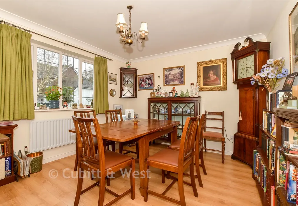 Dining Room - Priors Acre, Boxgrove, Chichester, West Sussex - Wards of Kent