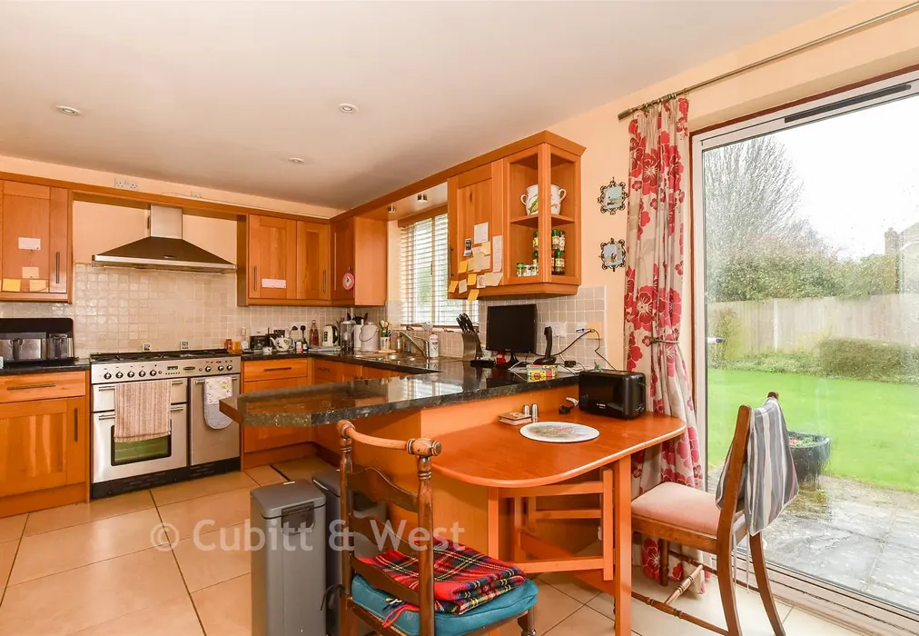 Kitchen - Priors Acre, Boxgrove, Chichester, West Sussex - Wards of Kent