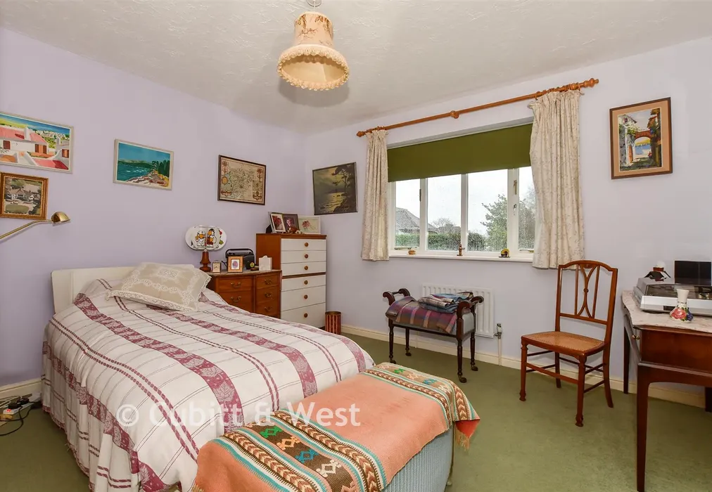 Bedroom 3 - Priors Acre, Boxgrove, Chichester, West Sussex - Wards of Kent