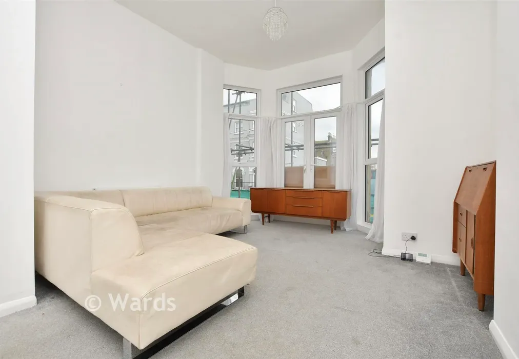 Lounge - Edgar Road, Cliftonville, Margate, Kent - Wards of Kent
