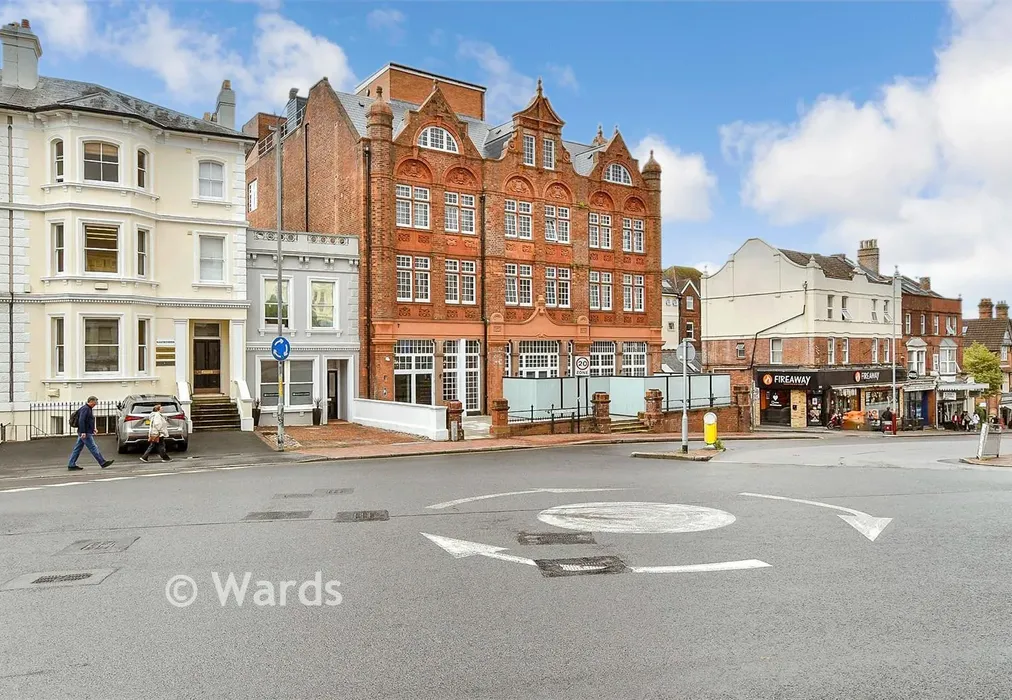 Front Elevation - The Carriage House, Grosvenor Road, Tunbridge Wells, Kent - Wards of Kent