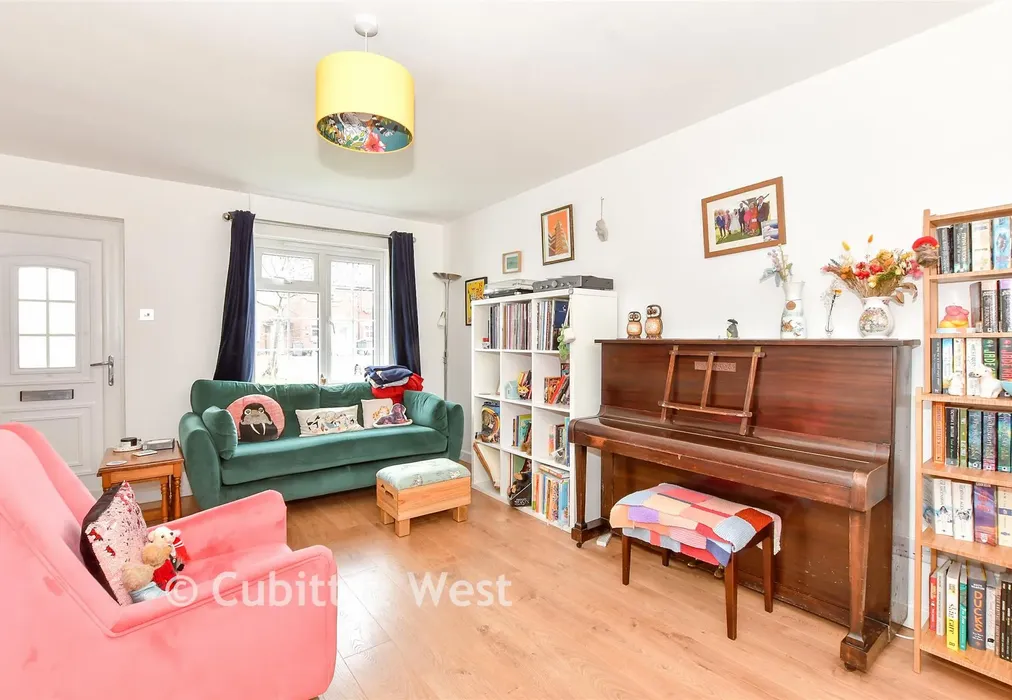 Lounge - Florentine Way, Waterlooville, Hampshire - Wards of Kent