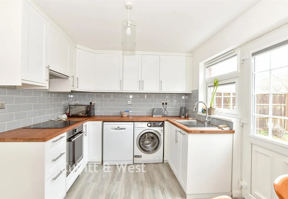 Kitchen/Diner - Florentine Way, Waterlooville, Hampshire - Wards of Kent