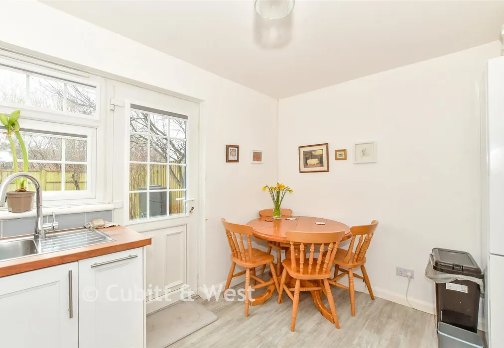Kitchen/Diner - Florentine Way, Waterlooville, Hampshire - Wards of Kent