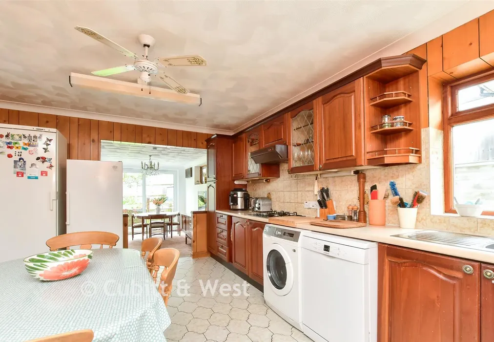 Kitchen - Cowley Drive, Woodingdean, Brighton, East Sussex - Wards of Kent