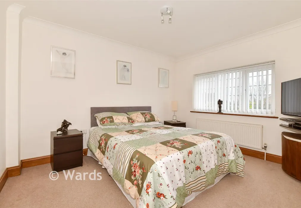 Bedroom 1 - Brisley Court, Ashford, Kent - Wards of Kent