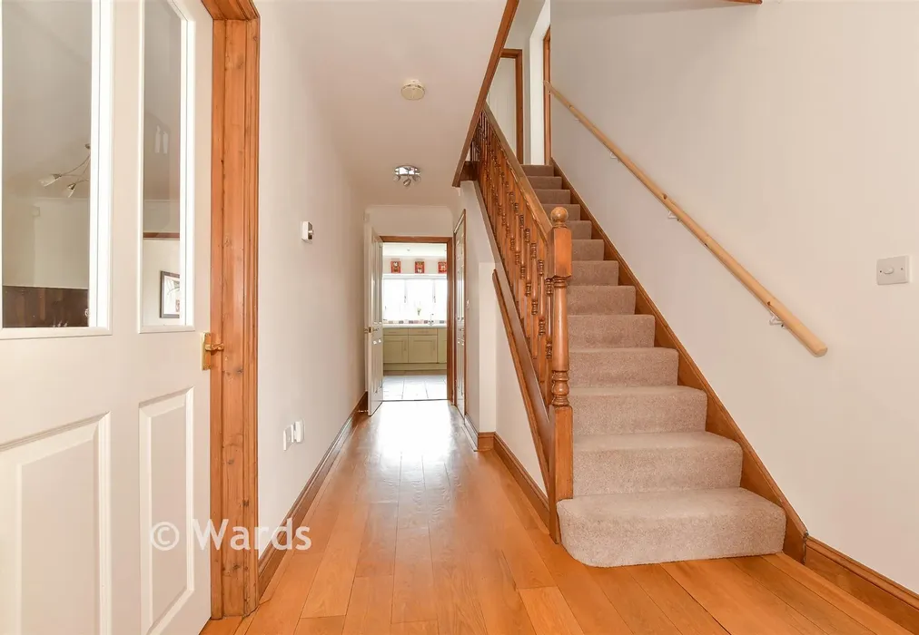 Entrance Hall - Brisley Court, Ashford, Kent - Wards of Kent