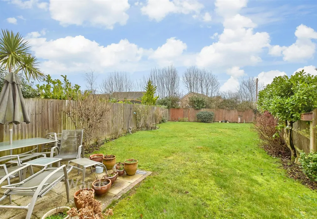 Rear Garden - Brisley Court, Ashford, Kent - Wards of Kent