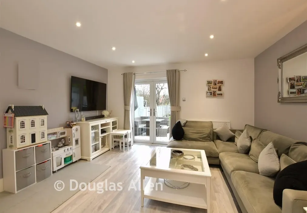 Lounge - Latimer Drive, Steeple View, Basildon, Essex - Wards of Kent