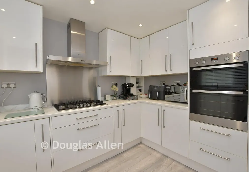 Kitchen - Latimer Drive, Steeple View, Basildon, Essex - Wards of Kent