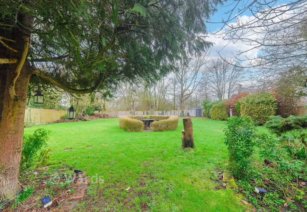 Rear Garden - Taylors Lane, Trottiscliffe, West Malling, Kent - Wards of Kent