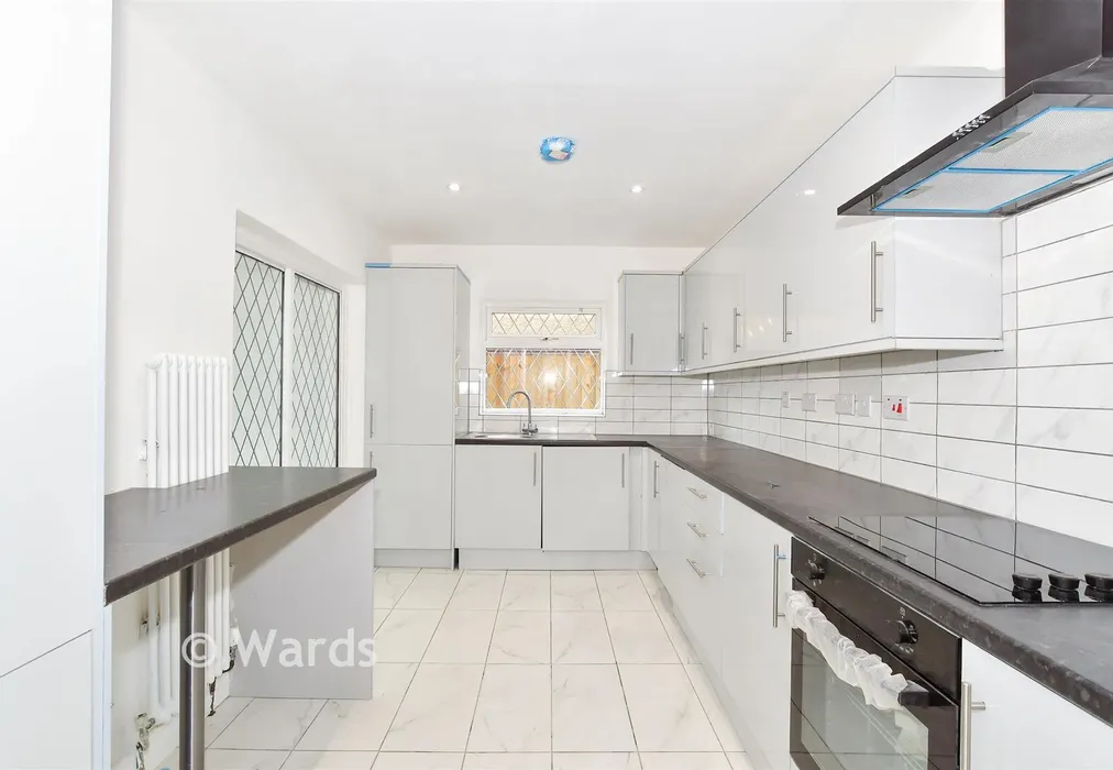 Kitchen/Breakfast Room - Plains Avenue, Maidstone, Kent - Wards of Kent