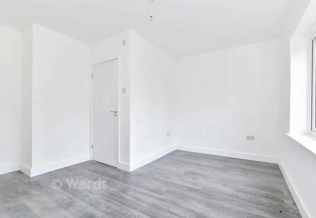 Bedroom 1 - Plains Avenue, Maidstone, Kent - Wards of Kent