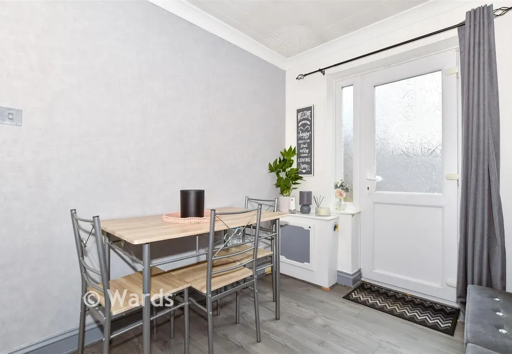 Lounge - Hamilton Road, Gillingham, Kent - Wards of Kent