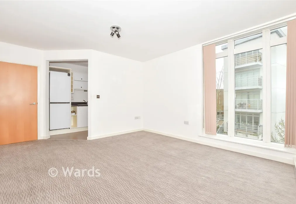 Kitchen - Kingfisher Meadow, Maidstone, Kent - Wards of Kent