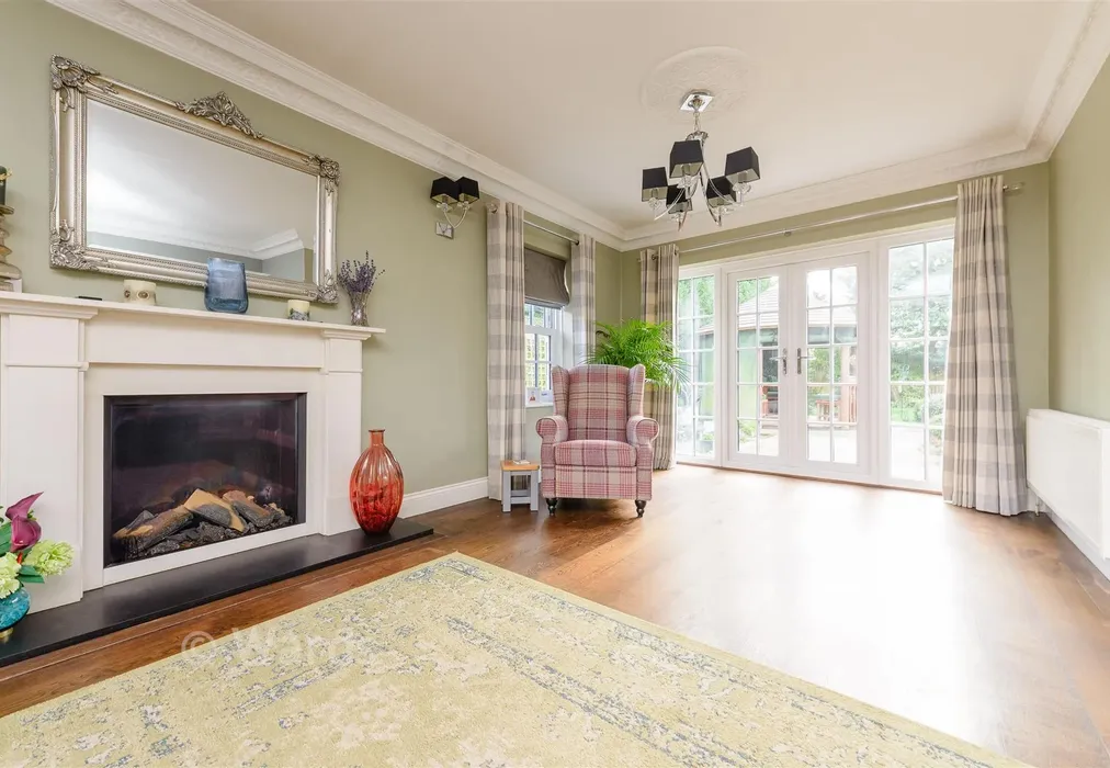 Lounge - London Road, West Kingsdown, Sevenoaks, Kent - Wards of Kent