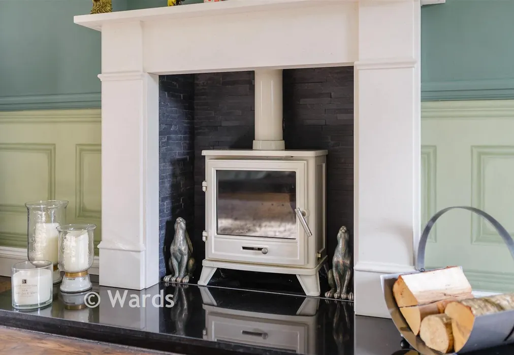 Internal Feature - London Road, West Kingsdown, Sevenoaks, Kent - Wards of Kent