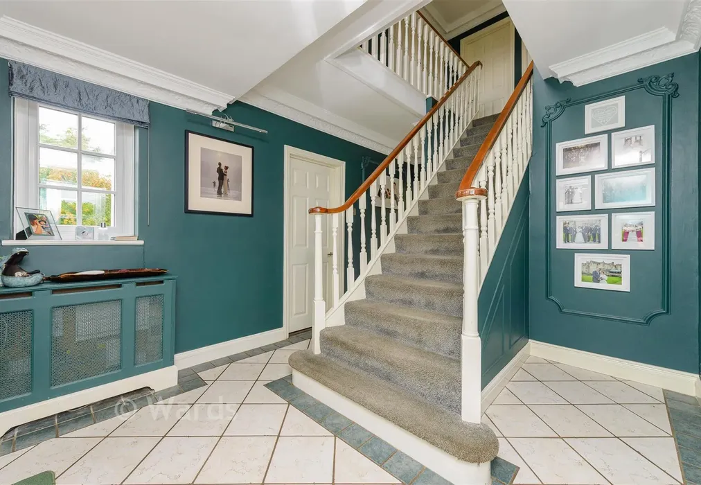 Entrance Hall - London Road, West Kingsdown, Sevenoaks, Kent - Wards of Kent