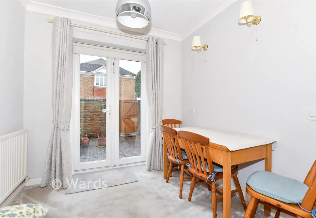 Dining Area - Nevill Court, West Malling, Kent - Wards of Kent