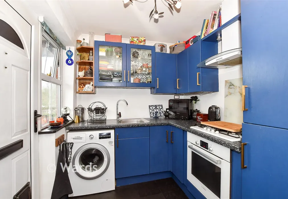 Kitchen/ Lounge - Clifton Road, Tunbridge Wells, Kent - Wards of Kent