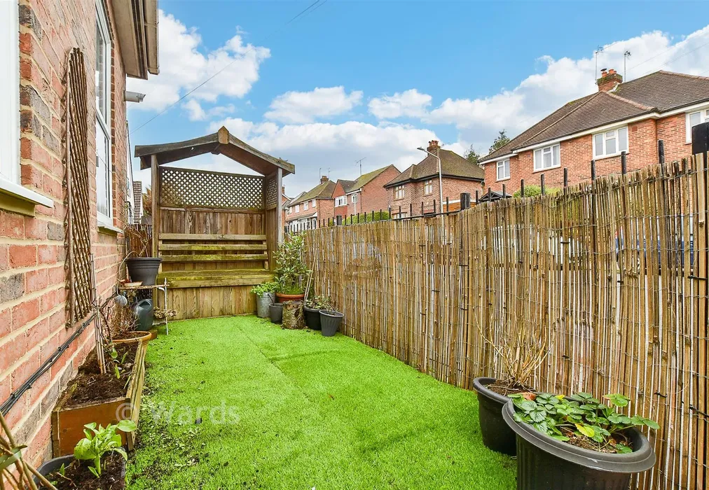 Front Garden - Clifton Road, Tunbridge Wells, Kent - Wards of Kent