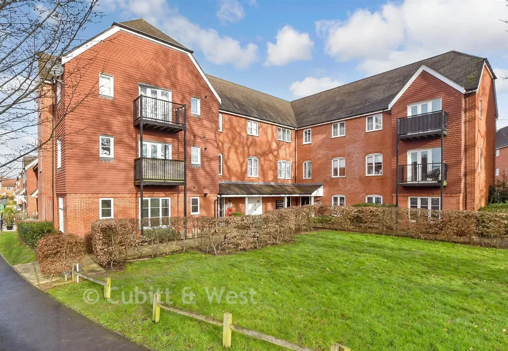External (Web) - Westvale Road, Horley, Surrey - Wards of Kent
