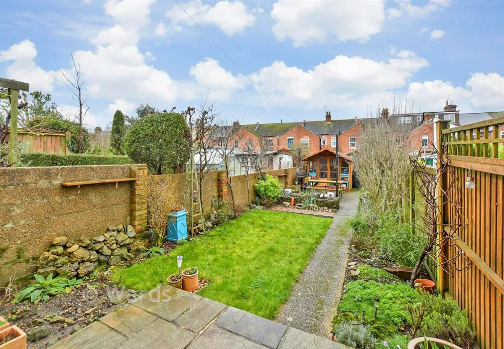 Rear Garden - St. Nicholas Road, Hythe, Kent - Wards of Kent