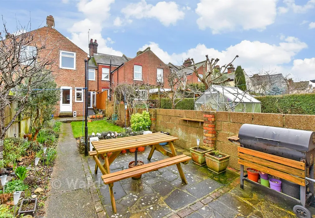 Patio / Decking - St. Nicholas Road, Hythe, Kent - Wards of Kent
