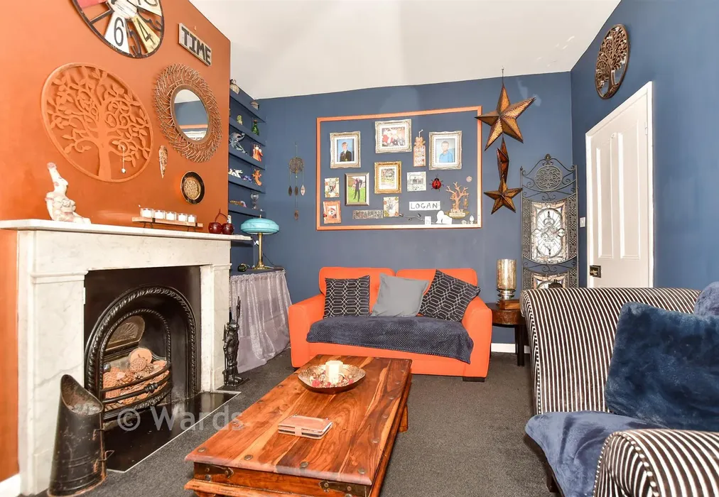 Lounge - Clarendon Road, Dover, Kent - Wards of Kent
