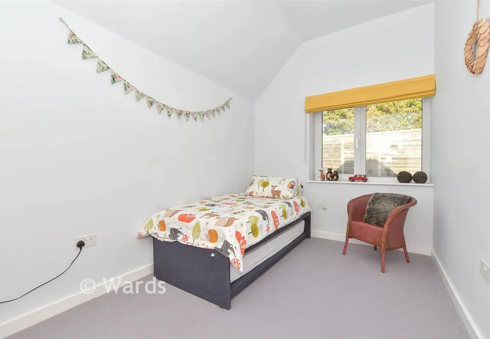 Bedroom 3 - Hernhill, Faversham, Kent - Wards of Kent