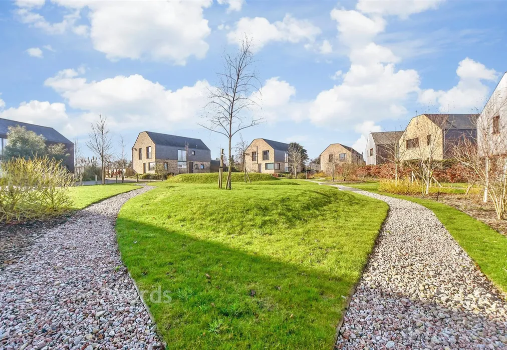Communal Gardens - Hernhill, Faversham, Kent - Wards of Kent