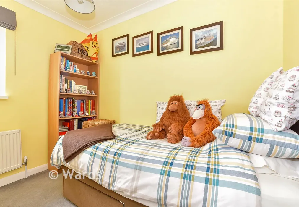 Bedroom 4 - Chaffinch Way, Paddock Wood, Tonbridge, Kent - Wards of Kent