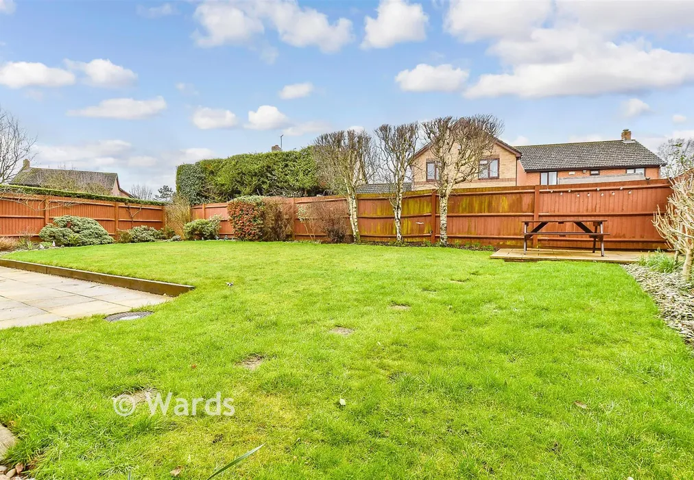 Rear Garden - Chaffinch Way, Paddock Wood, Tonbridge, Kent - Wards of Kent