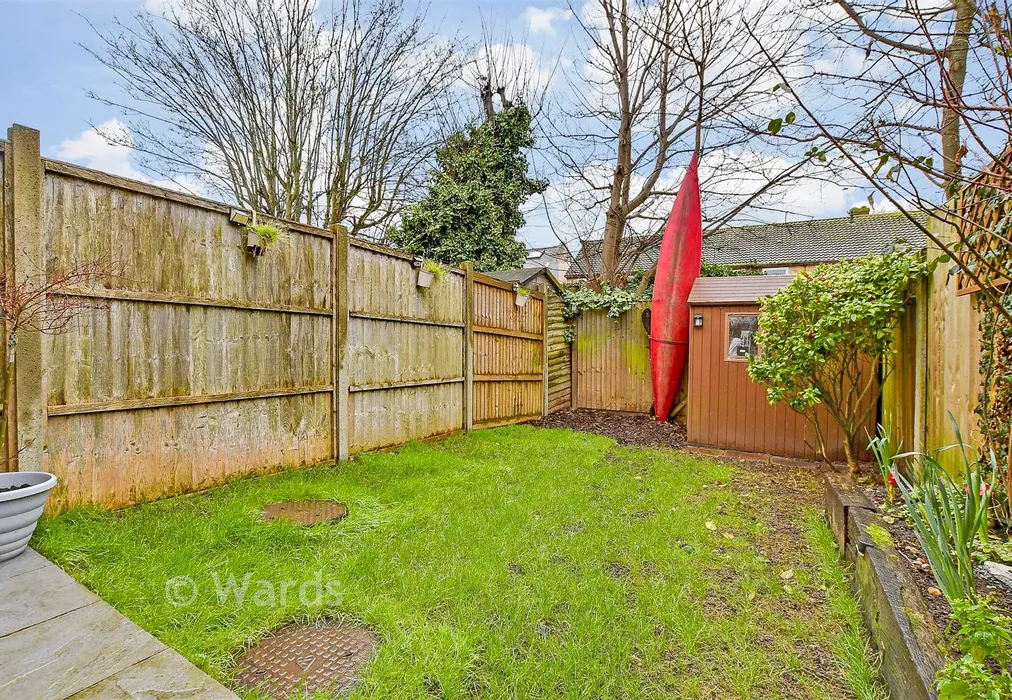 Rear Garden - Wells Close, New Romney, Kent - Wards of Kent