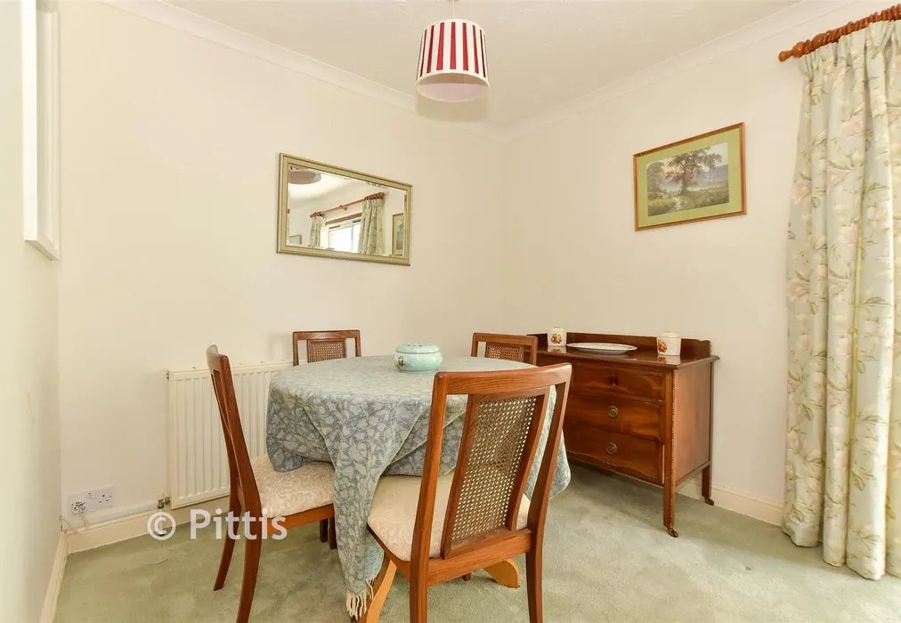 Lounge/Dining Room - The Orchard, Brighstone, Newport, Isle of Wight - Wards of Kent
