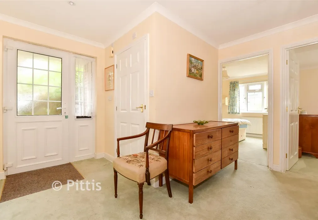 Internal Lifestyle Photograph - The Orchard, Brighstone, Newport, Isle of Wight - Wards of Kent