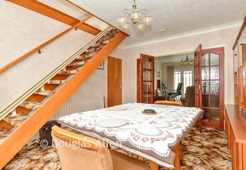 Dining Room - Alderwood Drive, Abridge, Essex - Wards of Kent