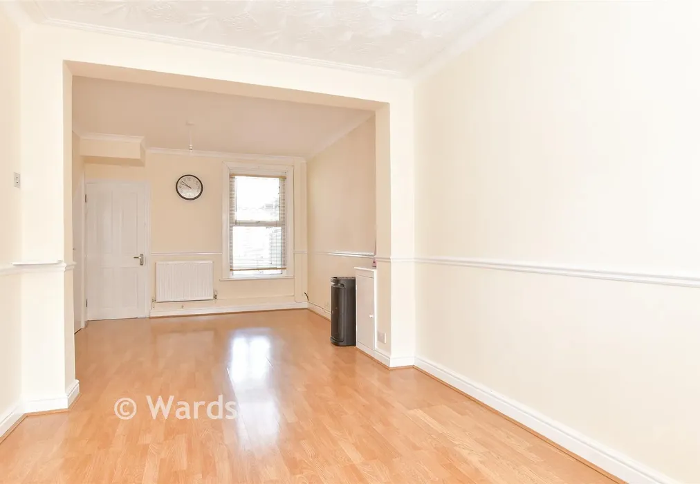 Lounge - Granville Road, Gravesend, Kent - Wards of Kent