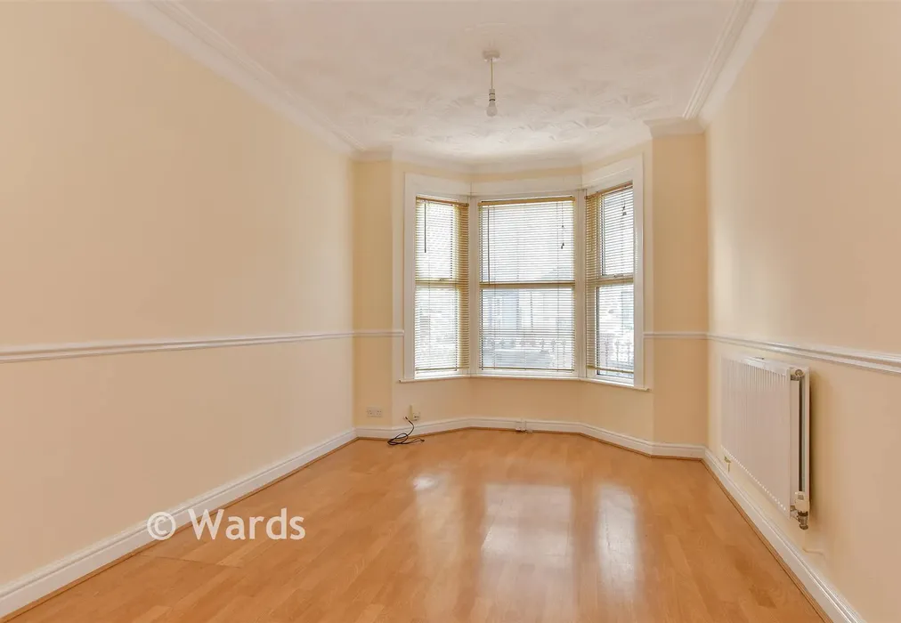 Lounge - Granville Road, Gravesend, Kent - Wards of Kent